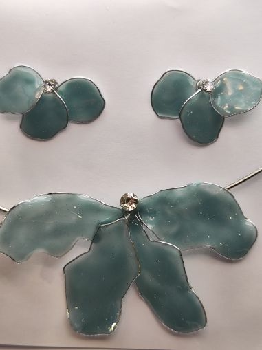 Sea Orchid Necklace and Earrings Set